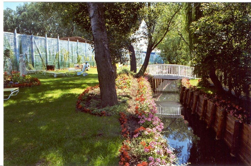 Beauty-Vital-Residenz Helga Dolezal Neusiedl am See Bagian luar foto